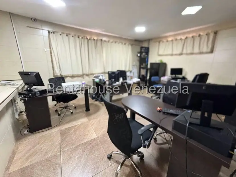 Comercial (Oficina) en Alquiler en Del Este, Lara