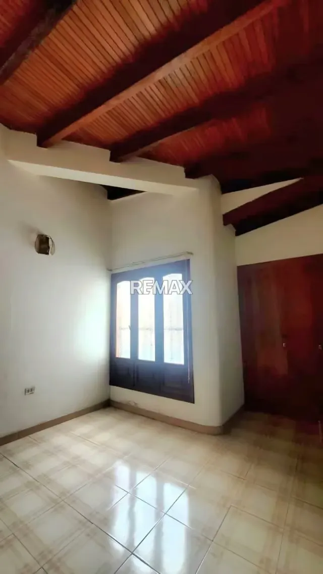 En Venta Quinta de 2 Niveles, Carialinda Naguanagua - 13