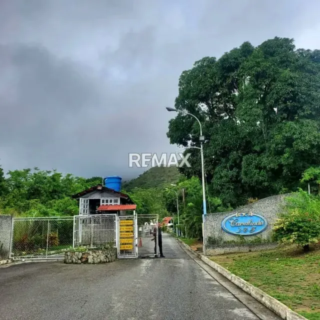 En Venta Quinta de 2 Niveles, Carialinda Naguanagua - 8