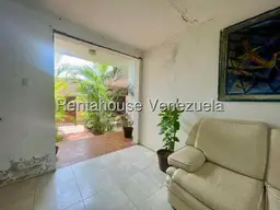 View 25