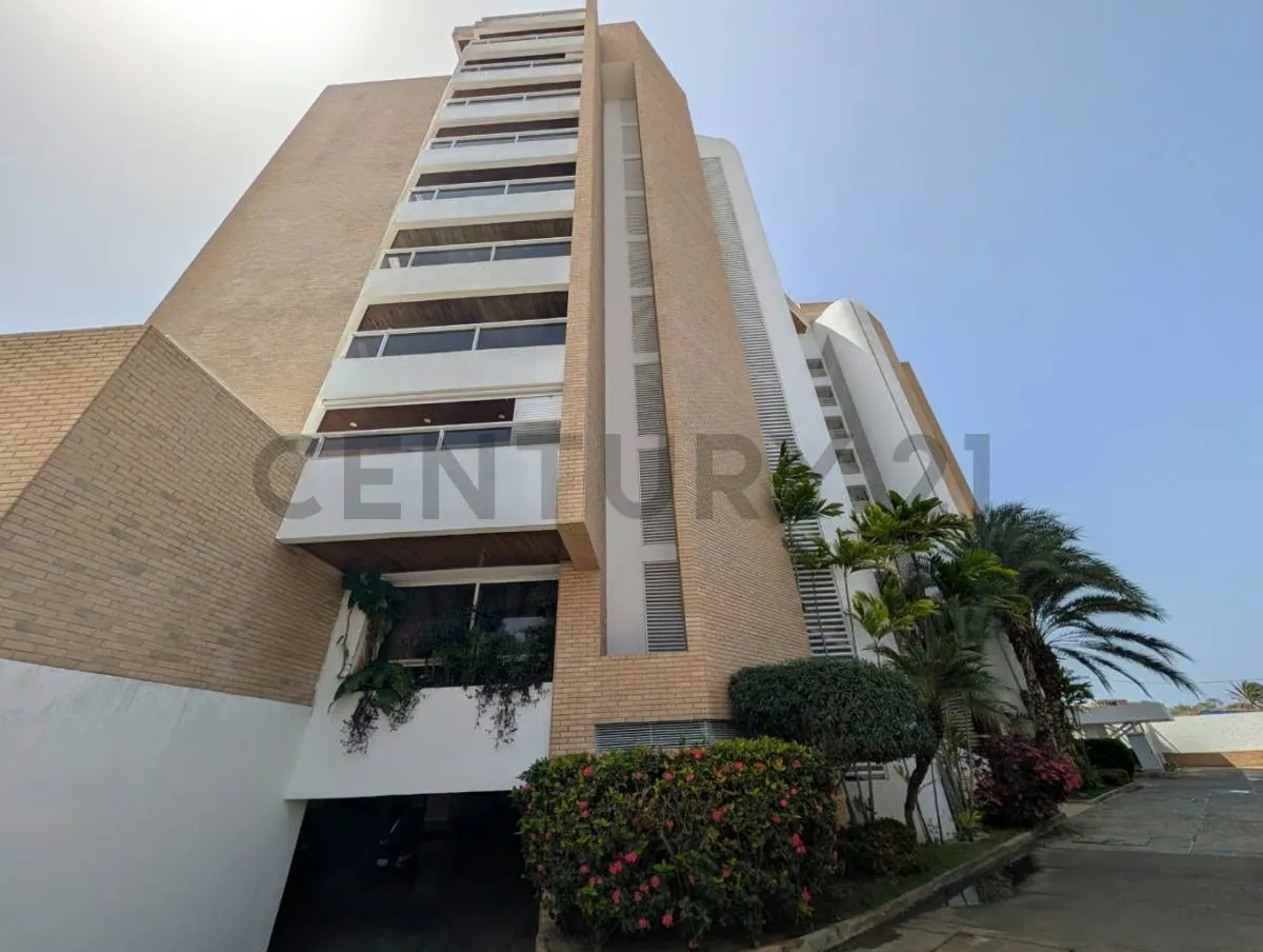 Residencias Playa Real, vista al mar en Playa Moreno, Pampatar - 24