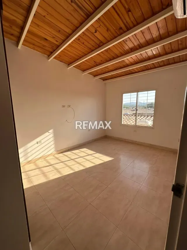Casa en Roca Nostra ribereña - 10