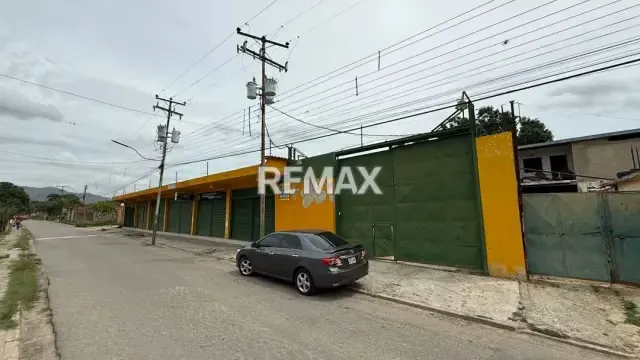 Venta Galpon, Locales Yagua - 11