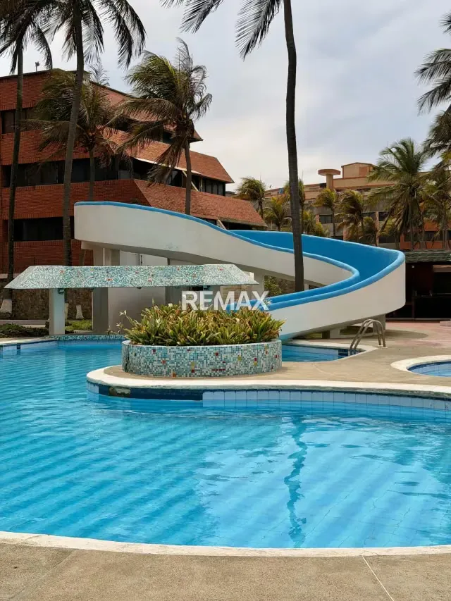 EN VENTA APARTAMENTO VISTA AL MAR EDIFICIO NAUTILUS PALACE - 4