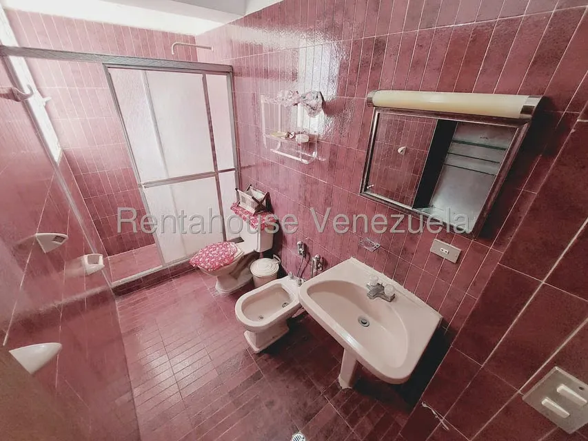 Apartamento (1 Nivel) en Venta en La Urbina, Distrito Metropolitano - 3