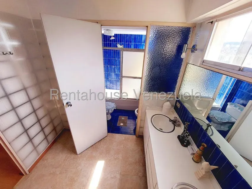 Apartamento (1 Nivel) en Venta en La Urbina, Distrito Metropolitano - 4
