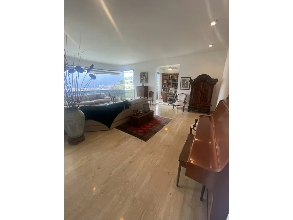 EN VENTA APARTAMENTO EN LOMAS DE SAN ROMAN - 3