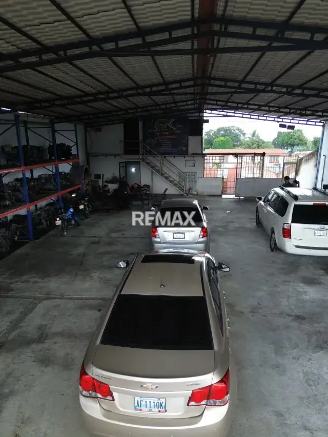 Venta Galpón con doble acceso independiente (Av. Principal Los Caobos - Autopista Sur). - 6