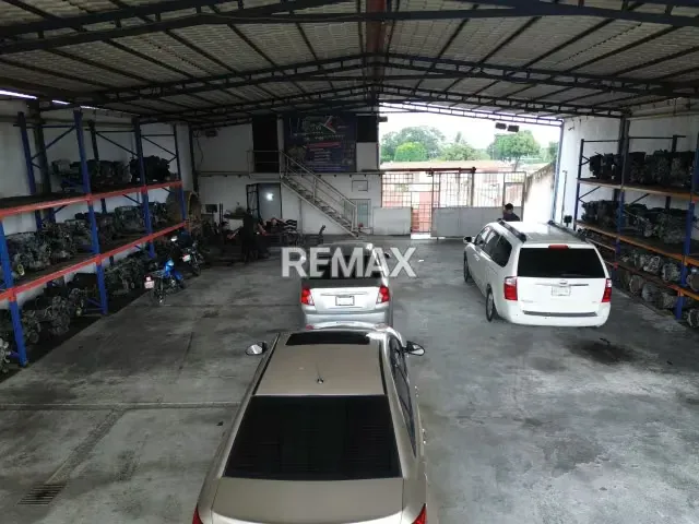 Venta Galpón con doble acceso independiente (Av. Principal Los Caobos - Autopista Sur). - 7