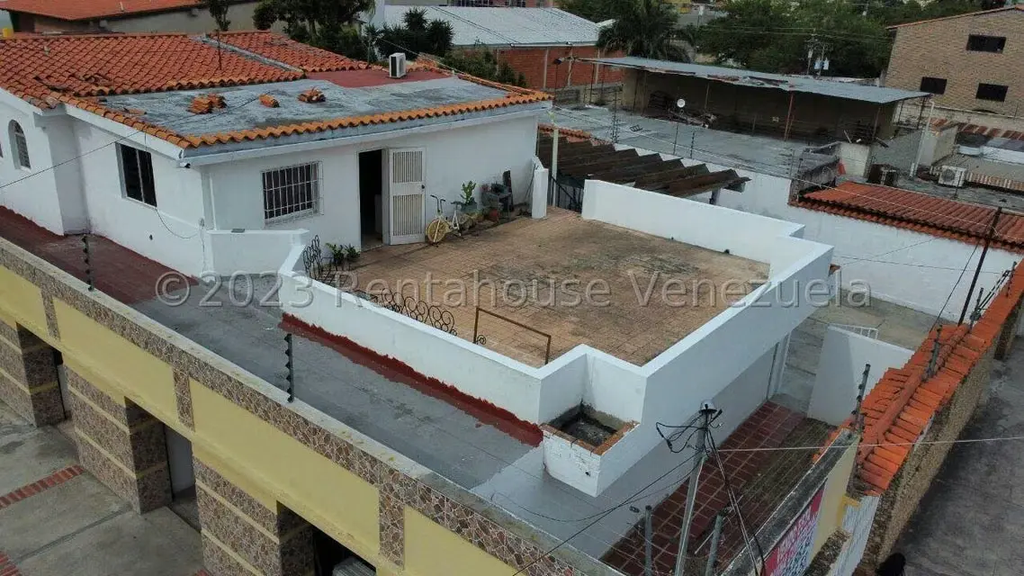 Comercial (Local Comercial) en Venta en Centro, Lara - 36