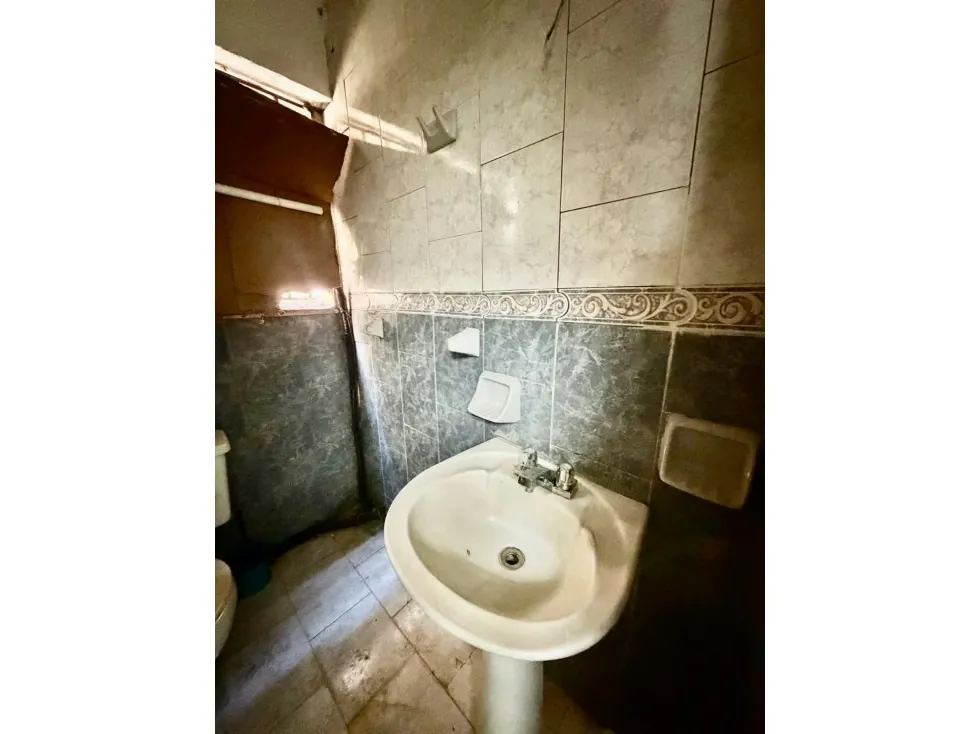 Se vende local comercial 165m2 San Bernardino 0112 - 3