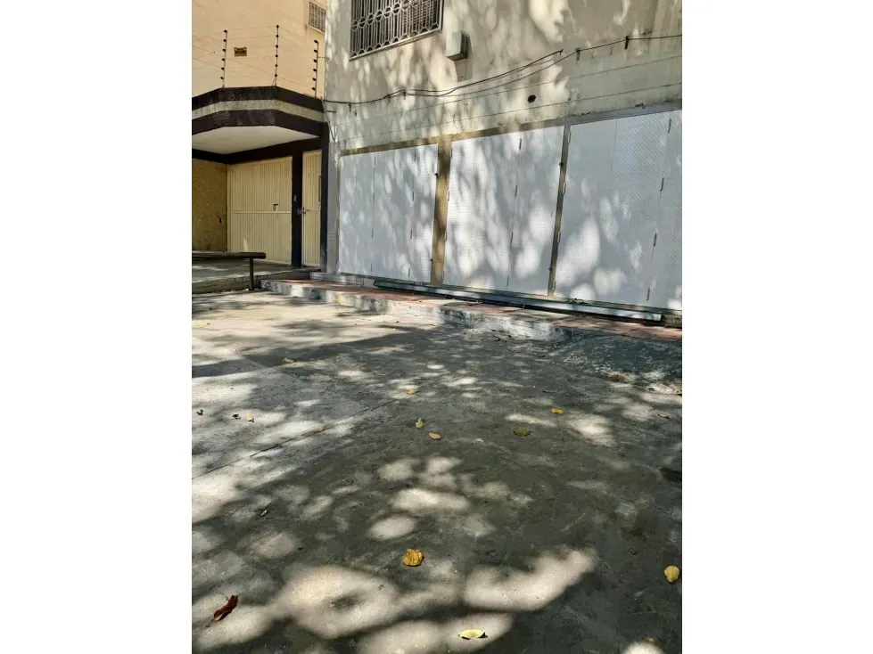 Se vende local comercial 165m2 San Bernardino 0112 - 9