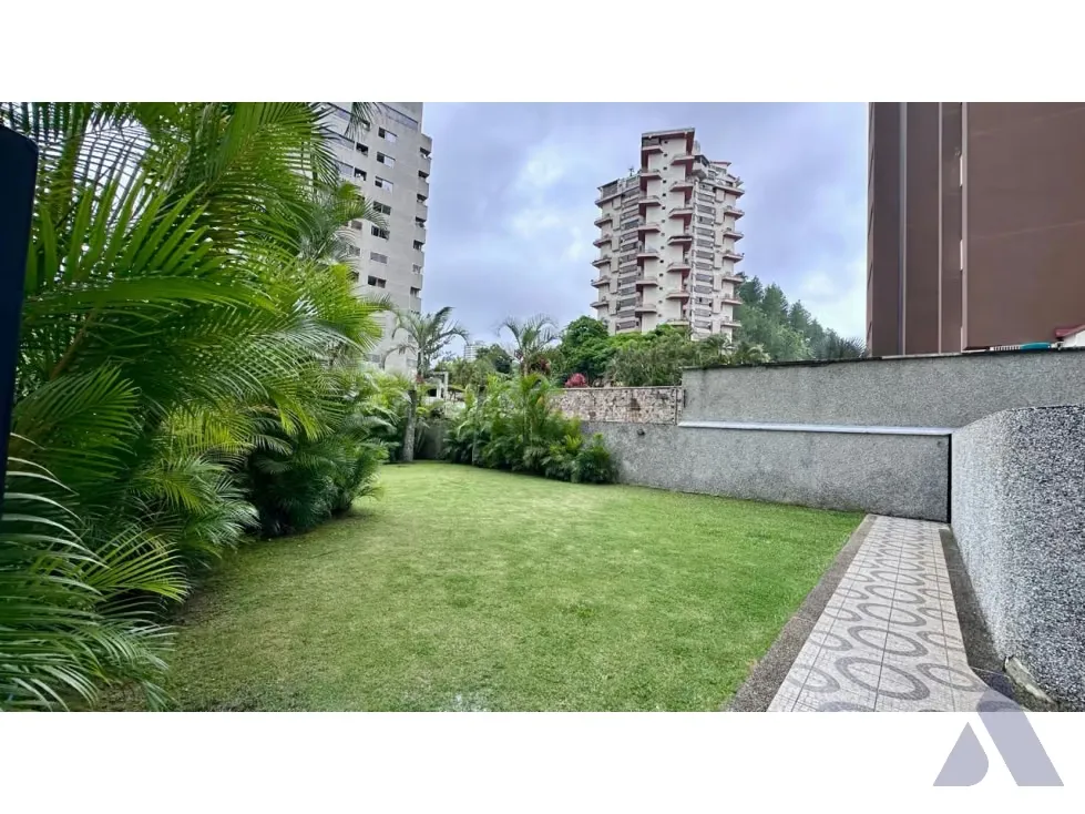 Vendo apartamento 231m2 Lomas de Prados del Este 4680 - 40
