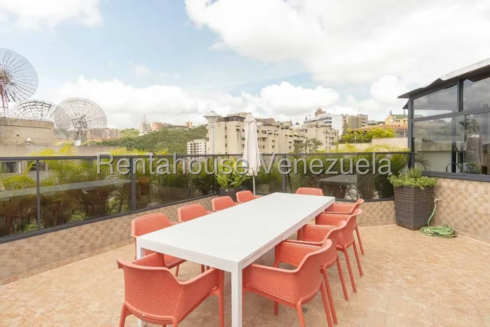 Apartamento (1 Nivel) en Alquiler en Colinas de Valle Arriba, Distrito Metropolitano - 12