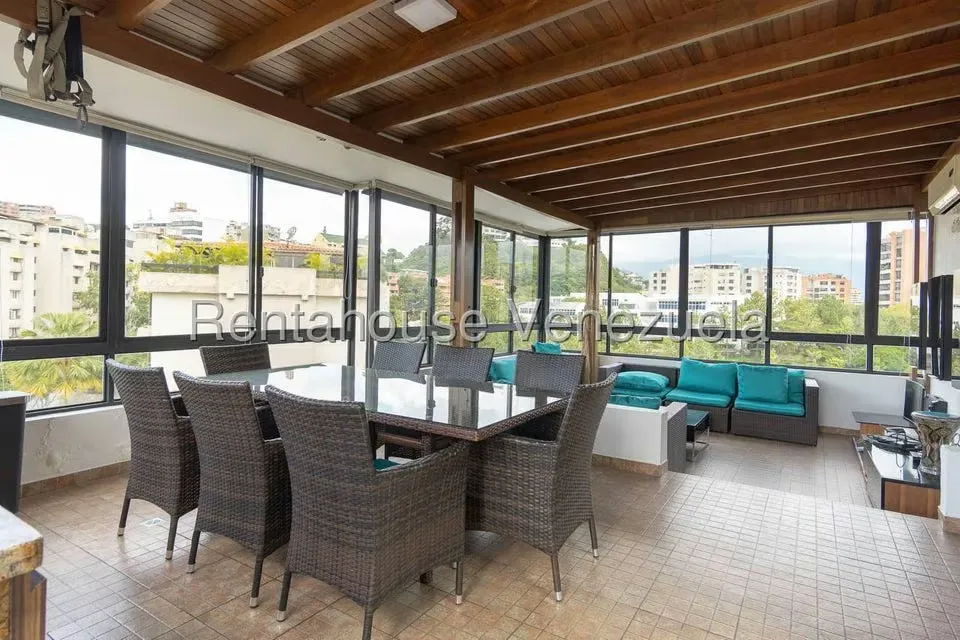 Apartamento (1 Nivel) en Alquiler en Colinas de Valle Arriba, Distrito Metropolitano - 16