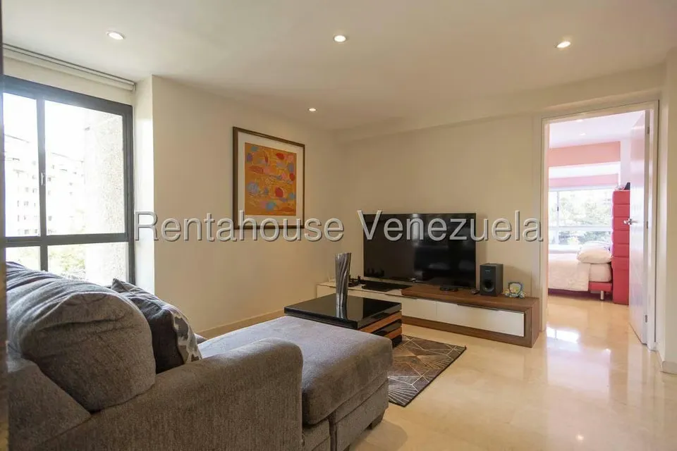 Apartamento (1 Nivel) en Alquiler en Colinas de Valle Arriba, Distrito Metropolitano - 30