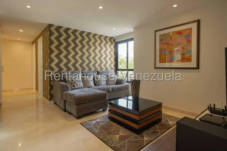 Apartamento (1 Nivel) en Alquiler en Colinas de Valle Arriba, Distrito Metropolitano - 37