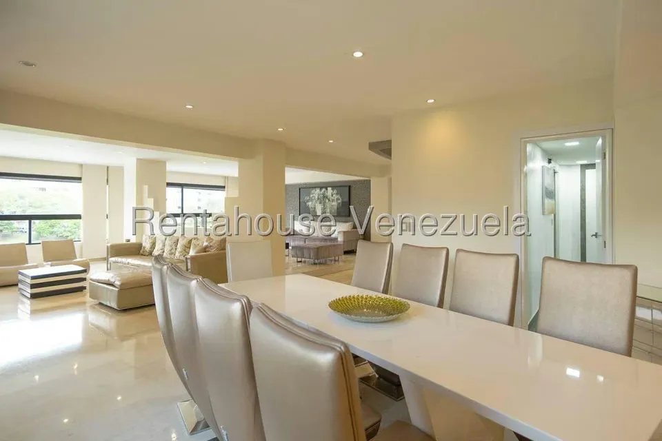 Apartamento (1 Nivel) en Alquiler en Colinas de Valle Arriba, Distrito Metropolitano - 5
