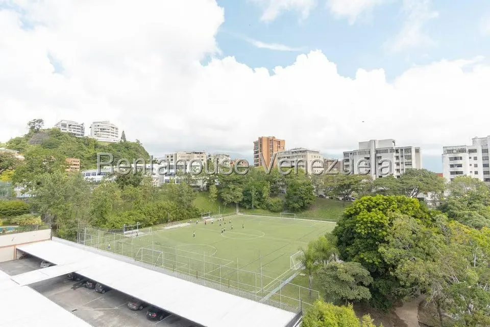 Apartamento (1 Nivel) en Alquiler en Colinas de Valle Arriba, Distrito Metropolitano - 42