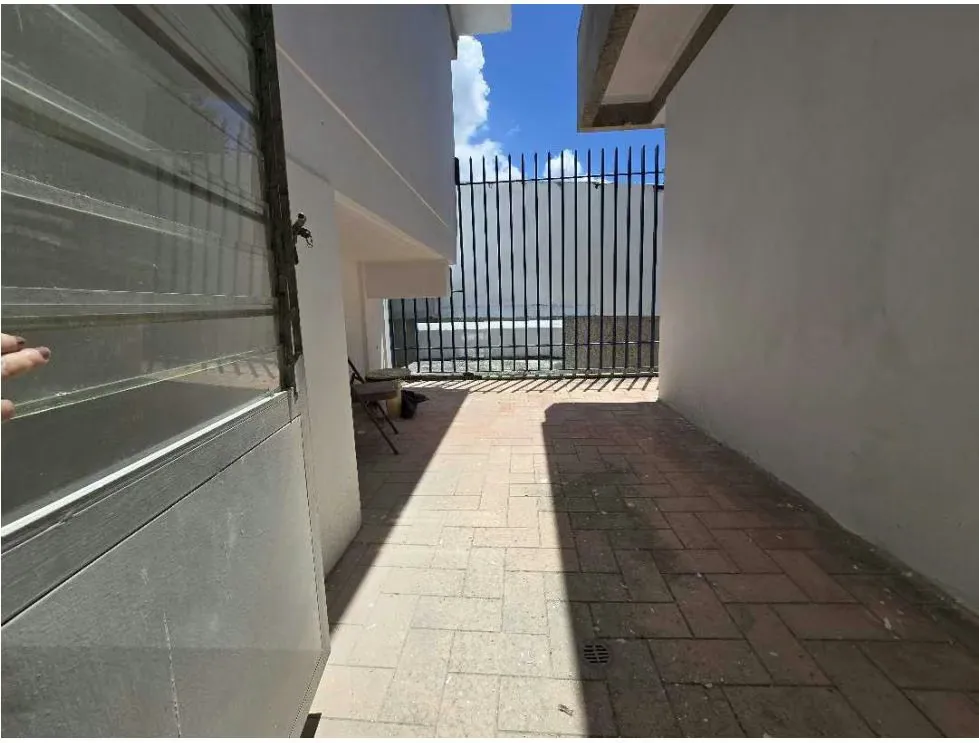 Alquilo casa para empresa 420m2 Bello Monte 0470 - 9