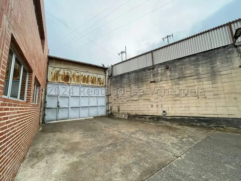 Comercial (Galpon - Deposito) en Venta en Guarenas, Miranda
