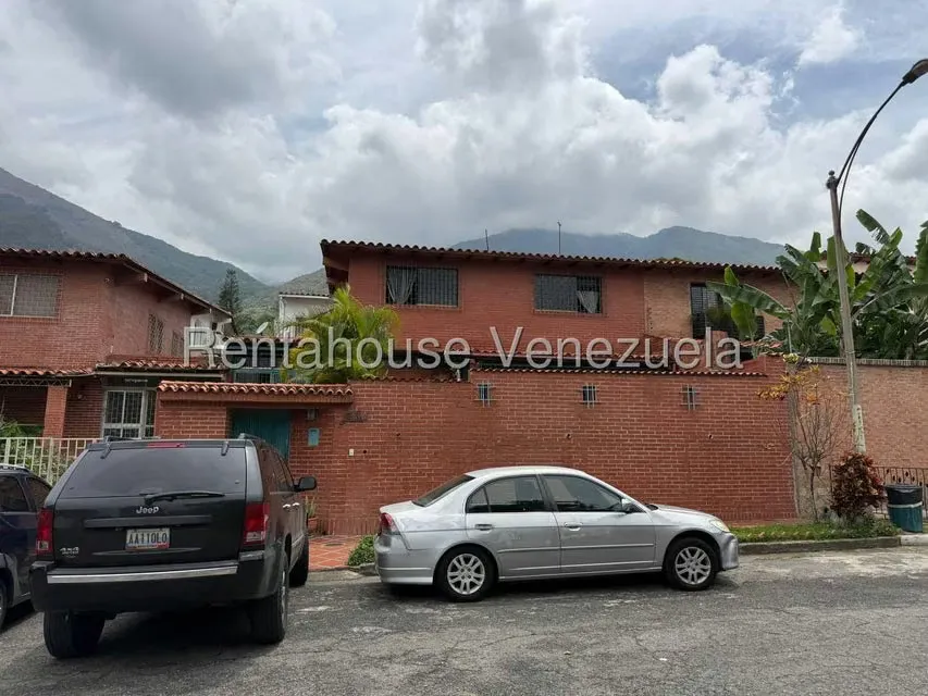 Casa (Duplex) en Venta en Los Chorros, Distrito Metropolitano - 40