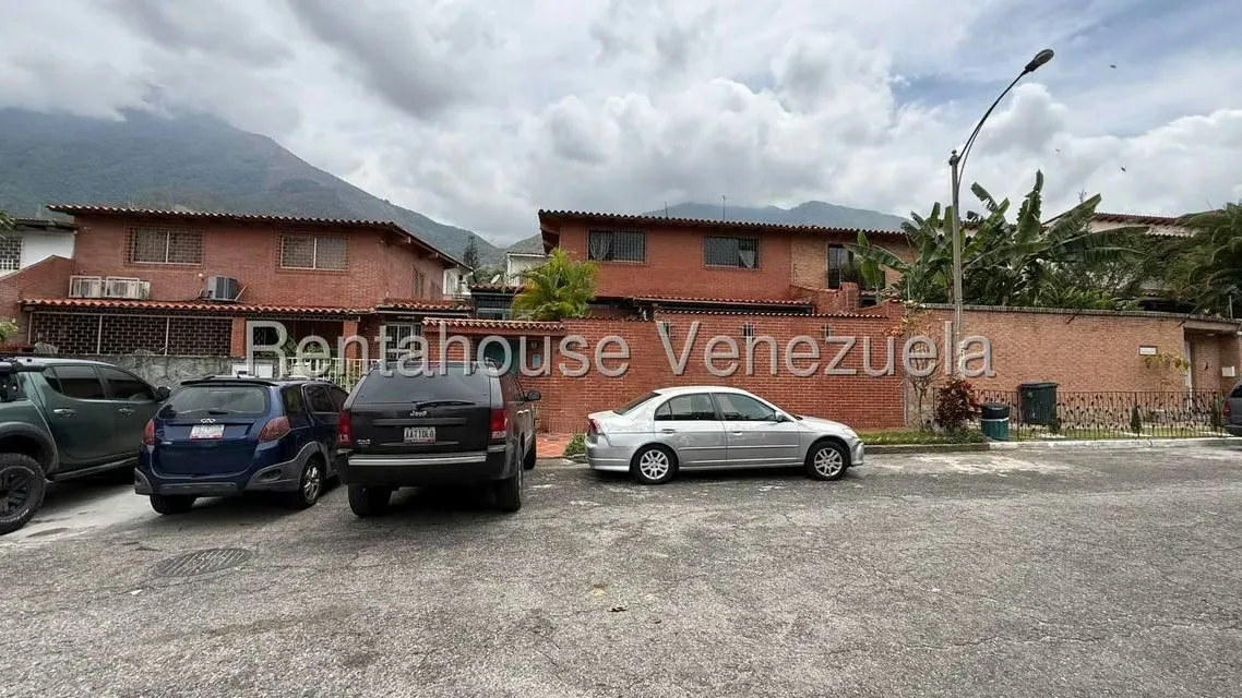 Casa (Duplex) en Venta en Los Chorros, Distrito Metropolitano - 42