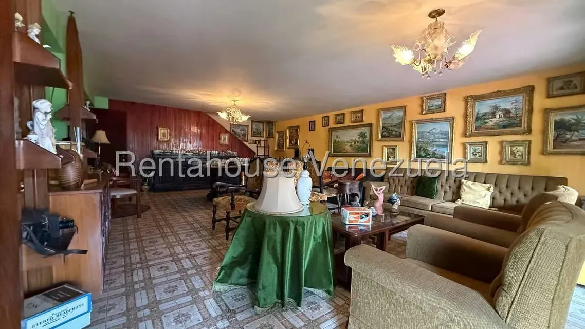 Casa (Duplex) en Venta en Los Chorros, Distrito Metropolitano - 7
