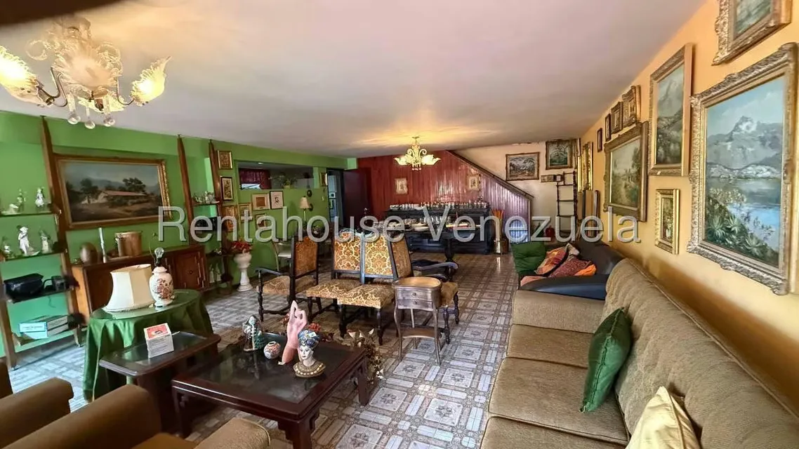 Casa (Duplex) en Venta en Los Chorros, Distrito Metropolitano - 9