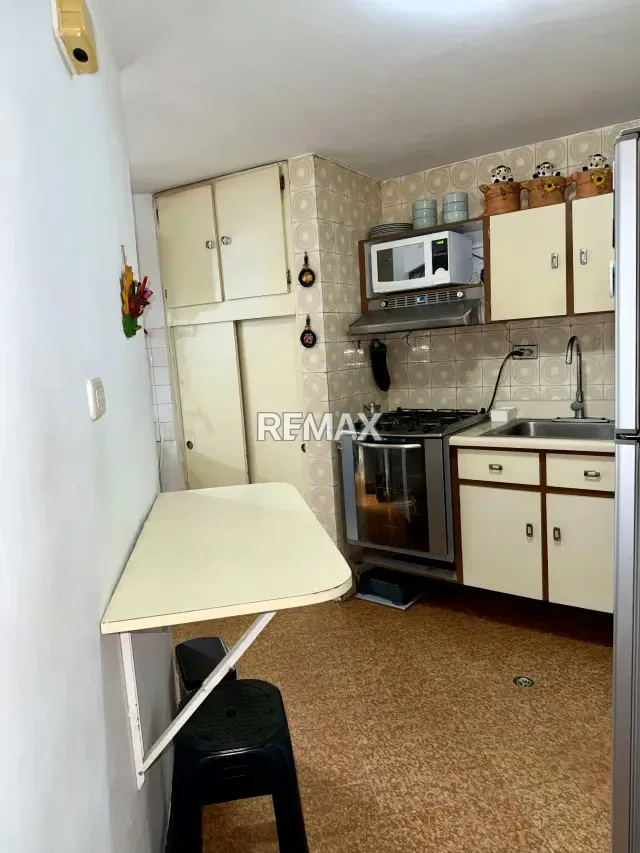 APARTAMENTO DE OPORTUNIDAD - 4
