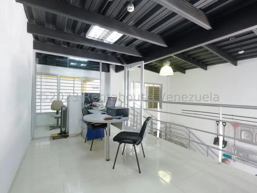 Galpon - Deposito en Venta en Zona Industrial 1, Lara - 24