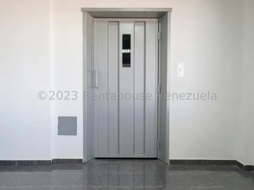 Galpon - Deposito en Venta en Zona Industrial 1, Lara - 33