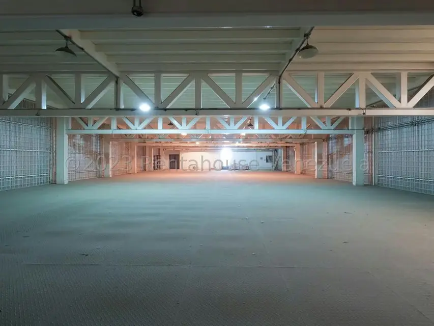 Galpon - Deposito en Venta en Zona Industrial 1, Lara - 35