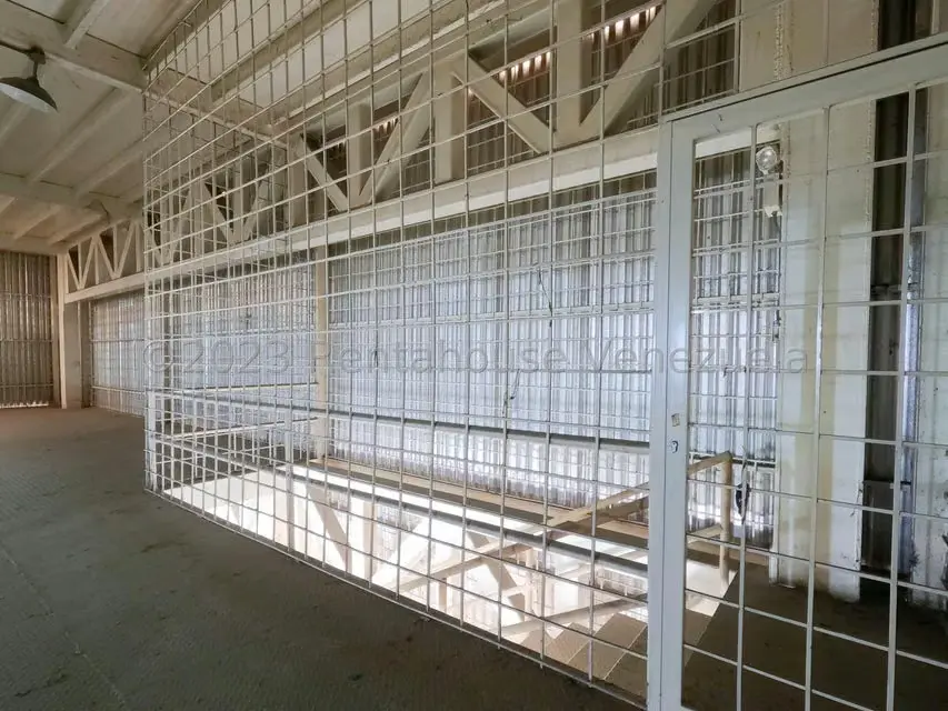 Galpon - Deposito en Venta en Zona Industrial 1, Lara - 38