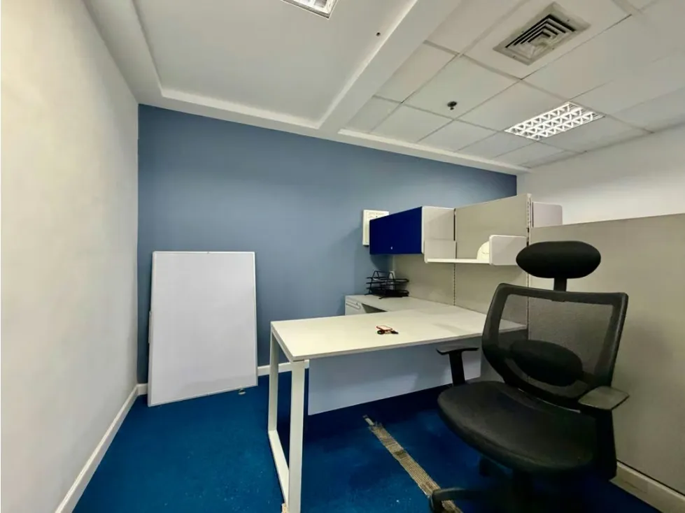 Se alquila oficina 90m2 Las Mercedes - 8
