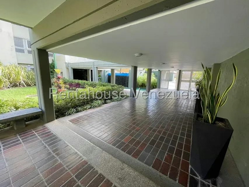 Apartamento (1 Nivel) en Venta en Los Naranjos del Cafetal, Distrito Metropolitano - 4