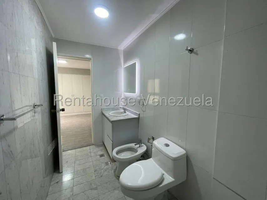Apartamento (1 Nivel) en Venta en Los Naranjos del Cafetal, Distrito Metropolitano - 33