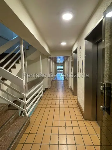 Apartamento (1 Nivel) en Venta en Los Naranjos del Cafetal, Distrito Metropolitano - 8