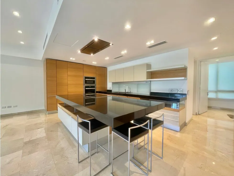 Se vende Apto 250m² 3h+s/ 3b+s/ 4e Altamira - 12