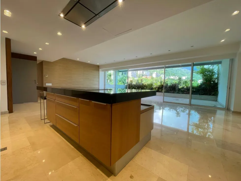 Se vende Apto 250m² 3h+s/ 3b+s/ 4e Altamira - 13
