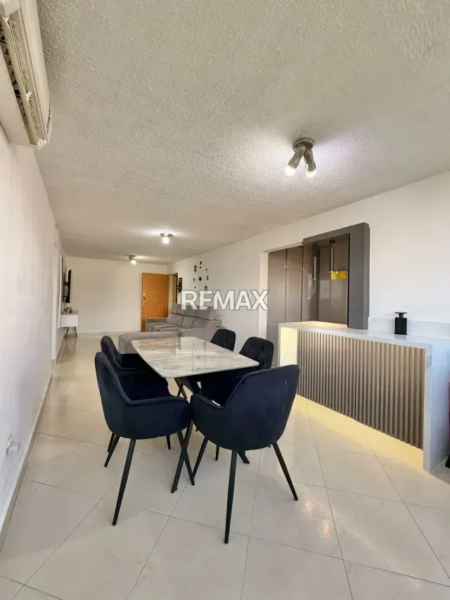 Venta de apartamento en Mañongo, Res. Valle Arriba - 6