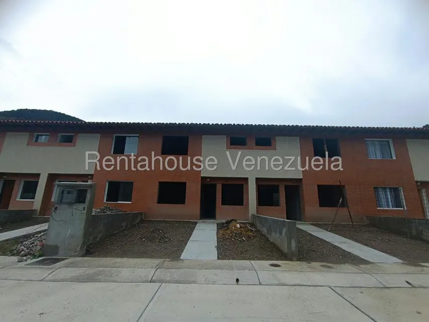Townhouse (Duplex) en Venta en Campo Claro, Merida
