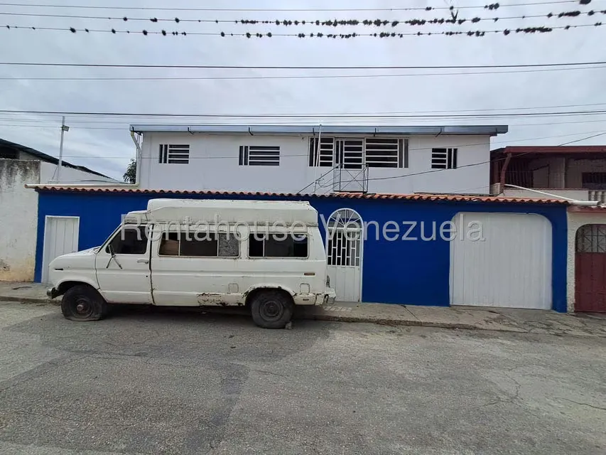 Apartamento (1 Nivel) en Alquiler en Zona Oeste, Lara - 2