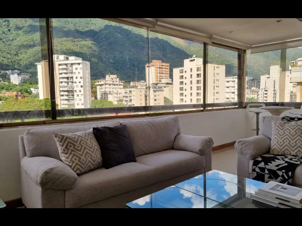 Alquilo apartamento c/ vista al Ávila 90m2 Los Palos Grandes 0984 - 9