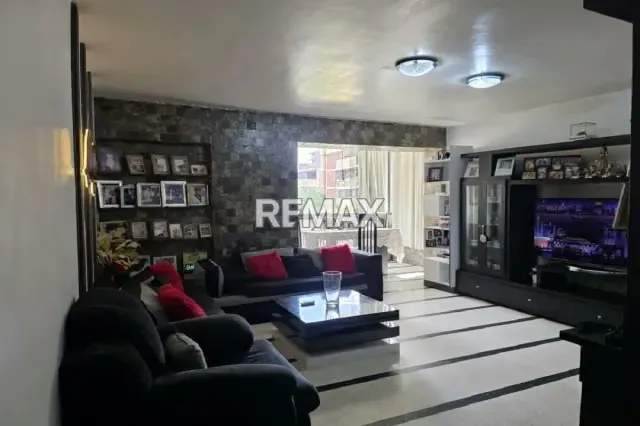 Venta de Apartamento Sabana Grande - 2