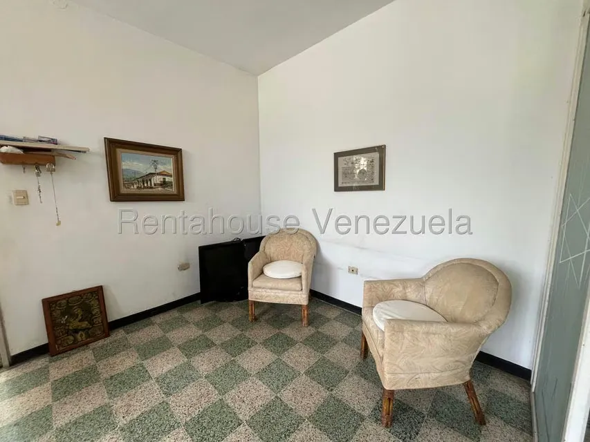 Apartamento (1 Nivel) en Venta en Colinas de Bello Monte, Distrito Metropolitano - 2
