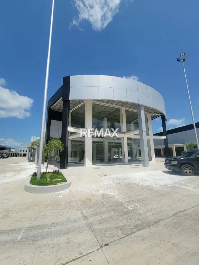 Se Alquila Local comercial, ubicación en la Avenida Alirio Ugarte pelayo, Maturín