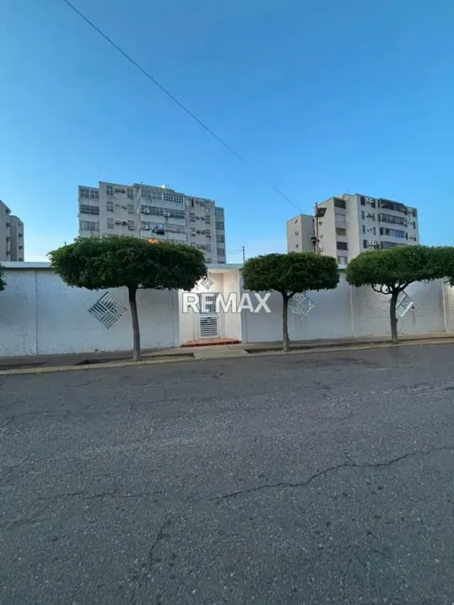 APARTAMENTO EN VENTA RESIDENCIA VISTA BELLA CIRCUNVALACIÓN 2 ZONA OESTE MARACAIBO - 6