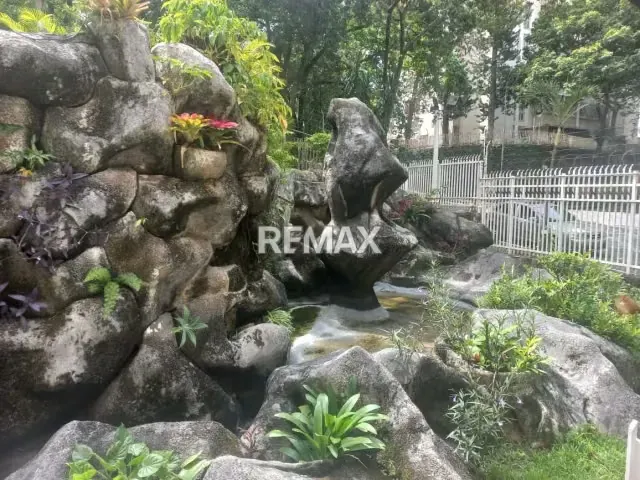 Venta de Apartamento La Urbina - 2