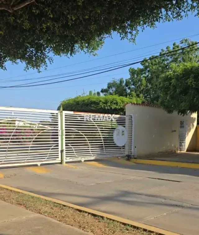 Townhouse en Venta Amoblado - 10